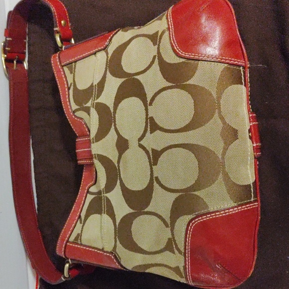 Vintage Coach Y2K Hampton Signature C Hobo – Rare Red Leather Shoulder Bag - Picture 11 of 16